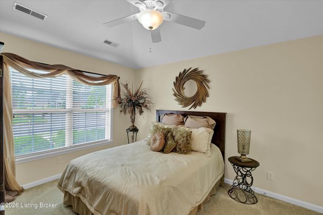 6319 Rivers End Dr, Louisville, KY 40258