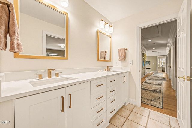 71005 Russell, Chapel Hill, NC 27517