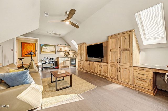 71005 Russell, Chapel Hill, NC 27517