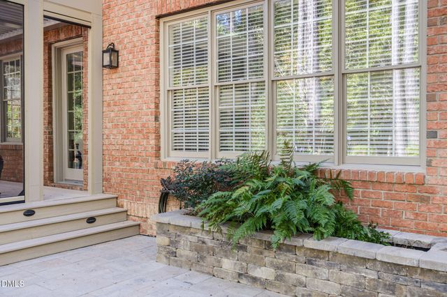 71005 Russell, Chapel Hill, NC 27517