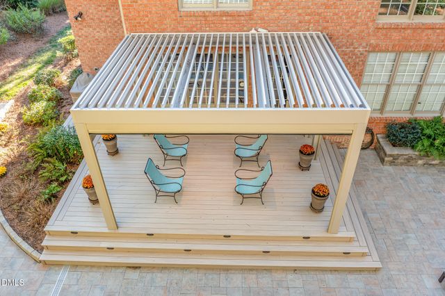 71005 Russell, Chapel Hill, NC 27517