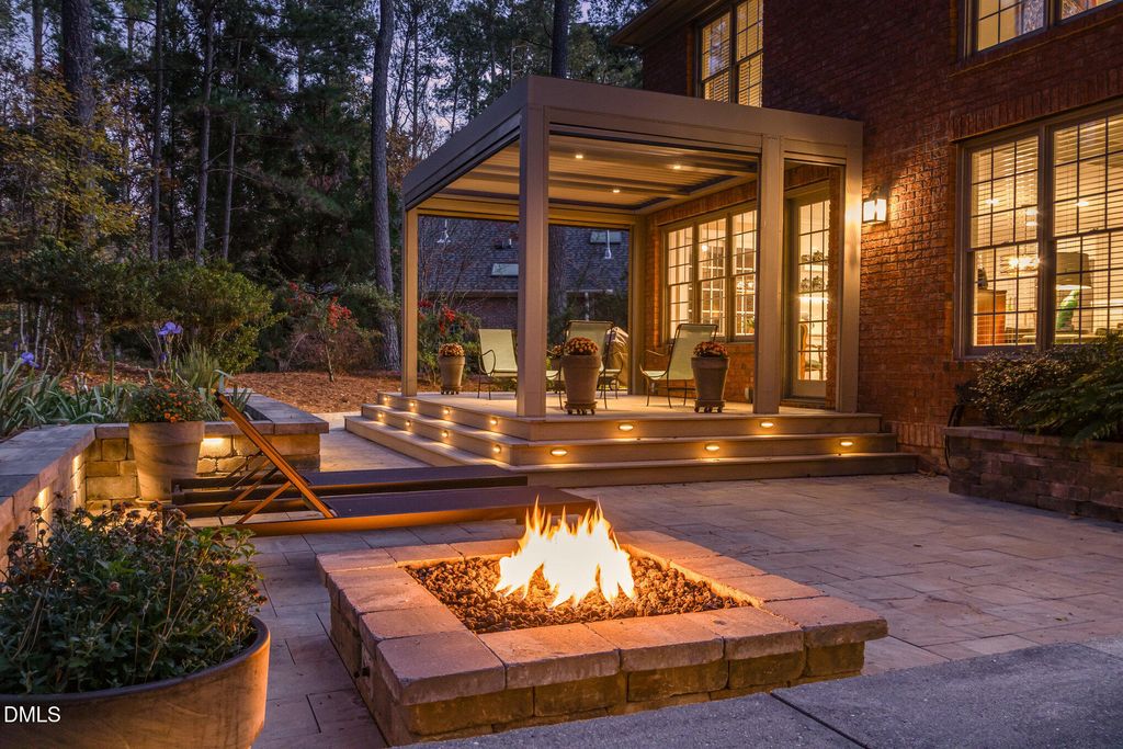 71005 Russell, Chapel Hill, NC 27517