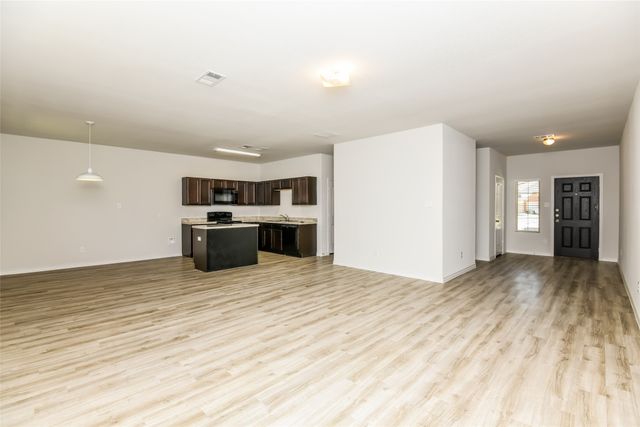 1203 Mallard Cove, Ennis, TX 75119