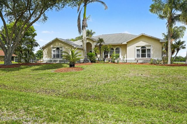 345 Lake View Lane, Palm Bay, FL 32909