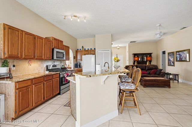 345 Lake View Lane, Palm Bay, FL 32909