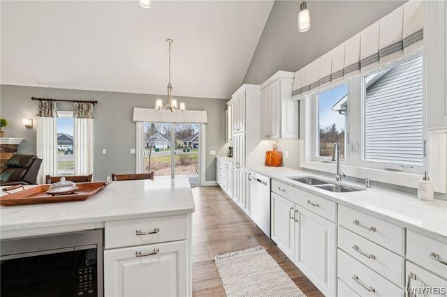 6385 Boston State Road 45, Hamburg, NY 14075