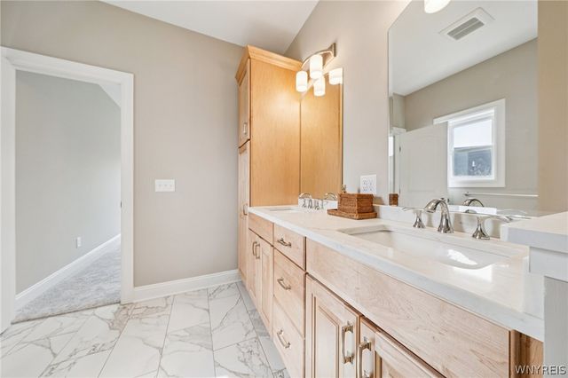 6385 Boston State Road 45, Hamburg, NY 14075