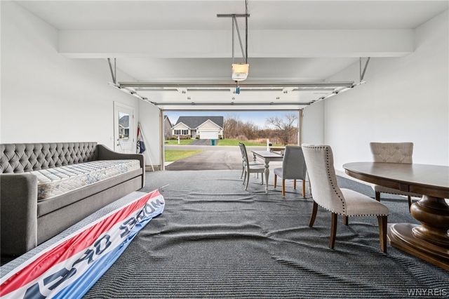 6385 Boston State Road 45, Hamburg, NY 14075