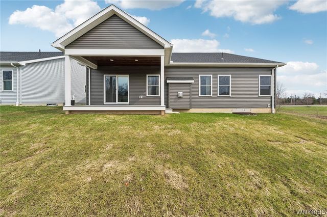 6385 Boston State Road 45, Hamburg, NY 14075