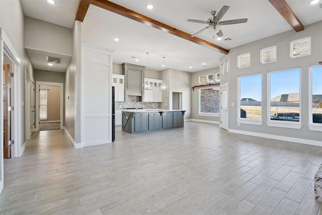 4211 Crest Lane, Elgin, OK 73538