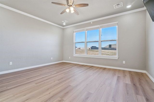 4211 Crest Lane, Elgin, OK 73538