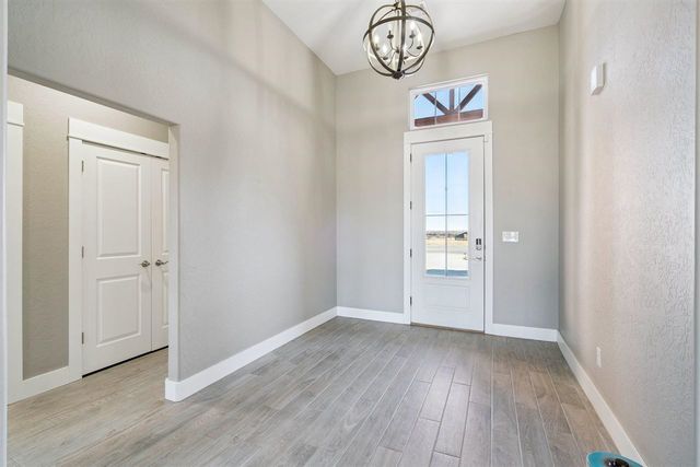 4211 Crest Lane, Elgin, OK 73538