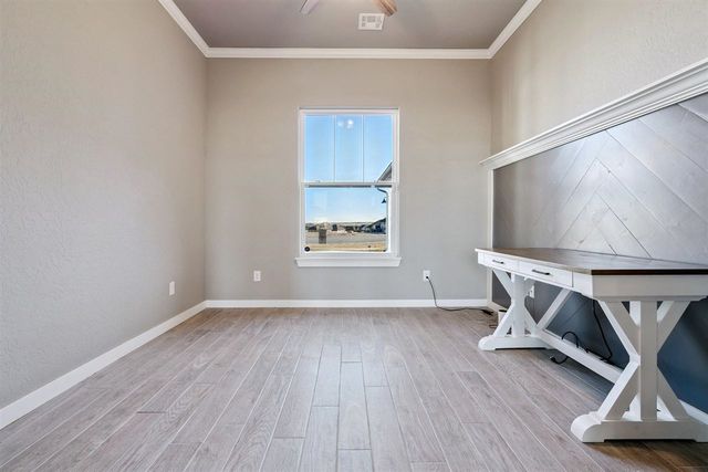 4211 Crest Lane, Elgin, OK 73538