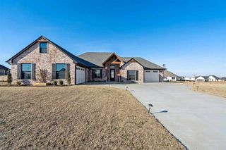 4211 Crest Lane, Elgin, OK 73538