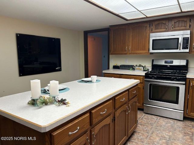 109 Scott Drive, Bryan, OH 43506