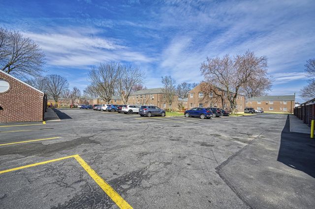 25312 60th Ave Lowr, New York City, NY 11362