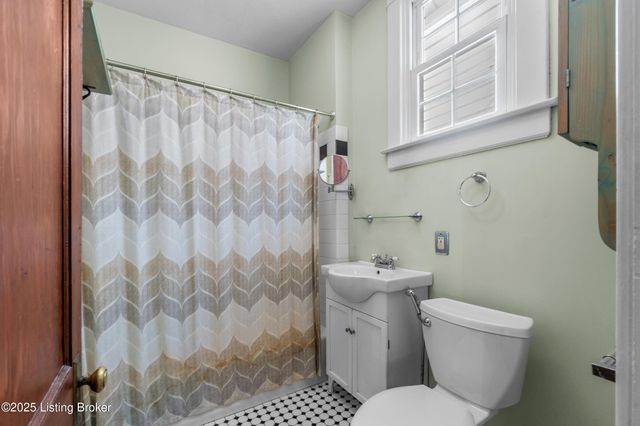 1008 S Shelby St, Louisville, KY 40203