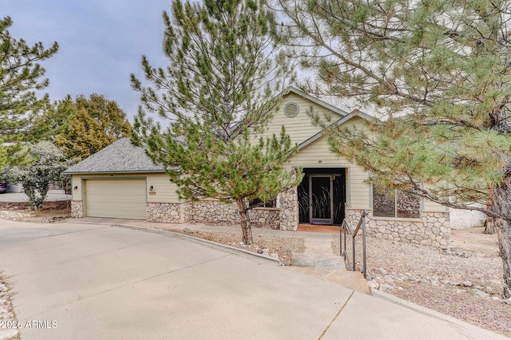 Image 1 of property listing at 911 N Waters Edge Way, Prescott, AZ 86303
