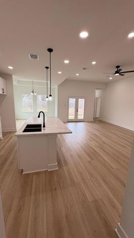 403 Arizona Street, La Porte, TX 77571