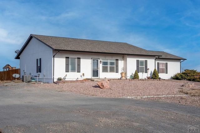 995 N Matt Drive, Pueblo, CO 81007
