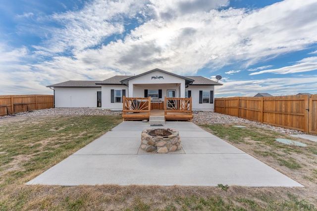 995 N Matt Drive, Pueblo, CO 81007