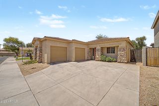 890 E CHRISTINE Place, Chandler, AZ 85225