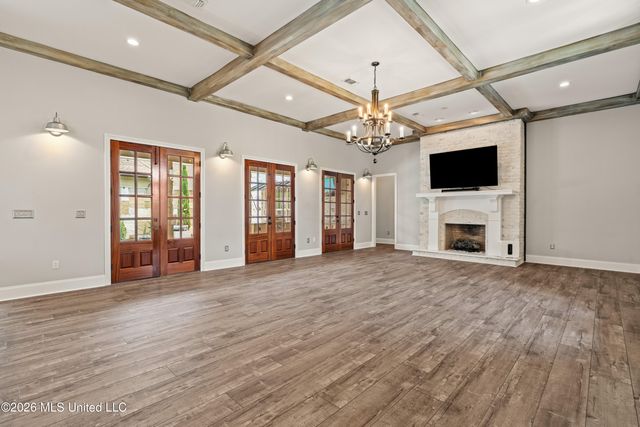 25 Sunset Hill, Hattiesburg, MS 39402