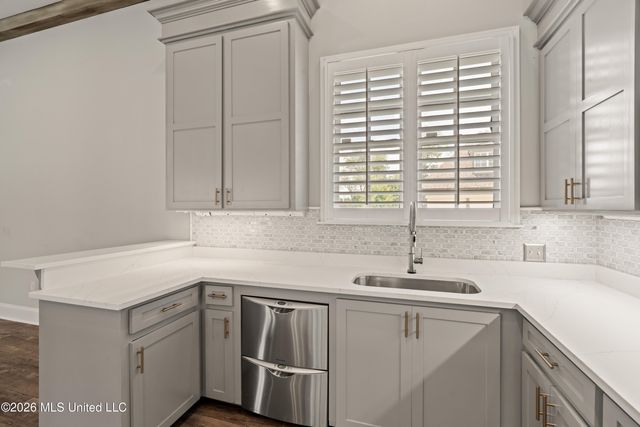 25 Sunset Hill, Hattiesburg, MS 39402