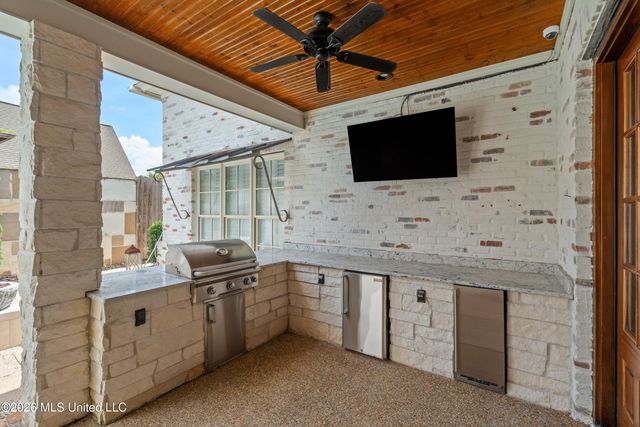 25 Sunset Hill, Hattiesburg, MS 39402