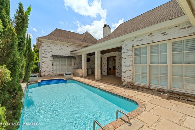 25 Sunset Hill, Hattiesburg, MS 39402