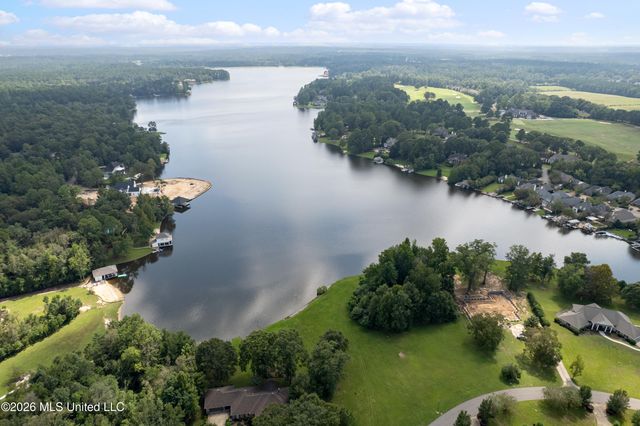 25 Sunset Hill, Hattiesburg, MS 39402