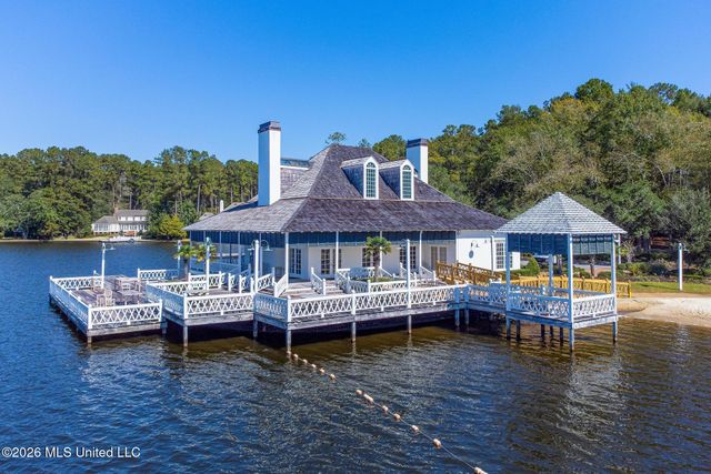 25 Sunset Hill, Hattiesburg, MS 39402