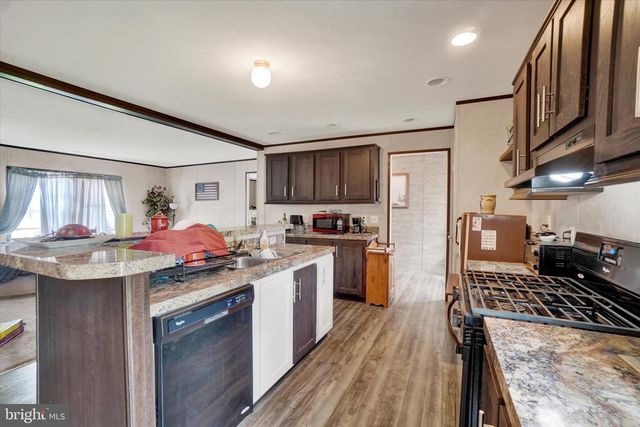 55 BIRCH LN, Columbia, PA 17512