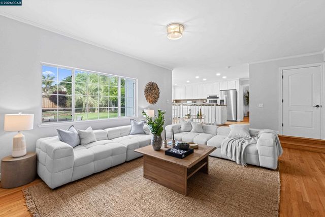 2411 Skylark Way, Pleasanton, CA 94566