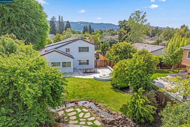 2411 Skylark Way, Pleasanton, CA 94566