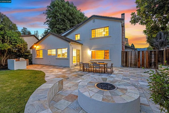 2411 Skylark Way, Pleasanton, CA 94566
