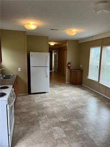 8086 Heck DR 14, North Fort Myers, FL 33917