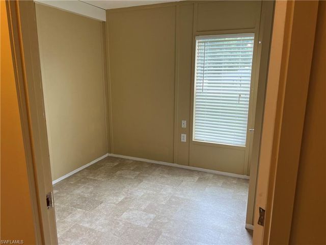 8086 Heck DR 14, North Fort Myers, FL 33917