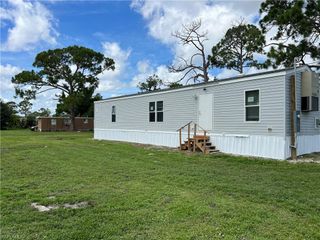 8086 Heck DR 14, North Fort Myers, FL 33917