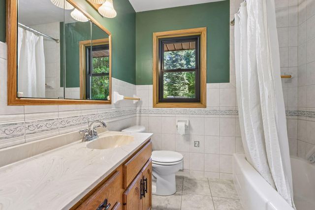 2356 Tophill Circle, Roseville, MN 55113