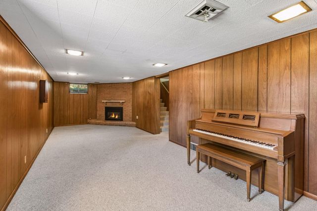 2356 Tophill Circle, Roseville, MN 55113