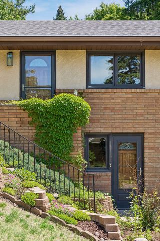 2356 Tophill Circle, Roseville, MN 55113