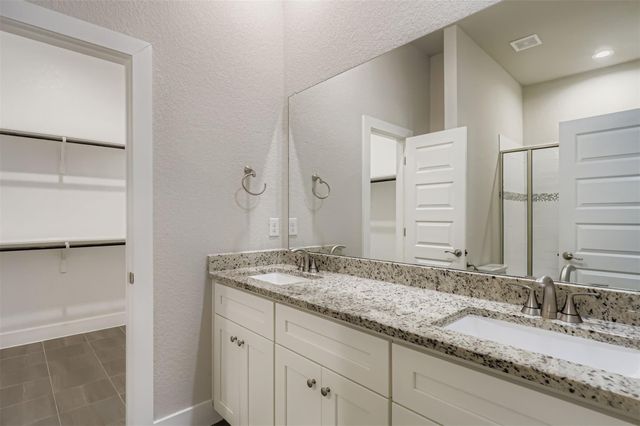 2500 American DR B, Lago Vista, TX 78645