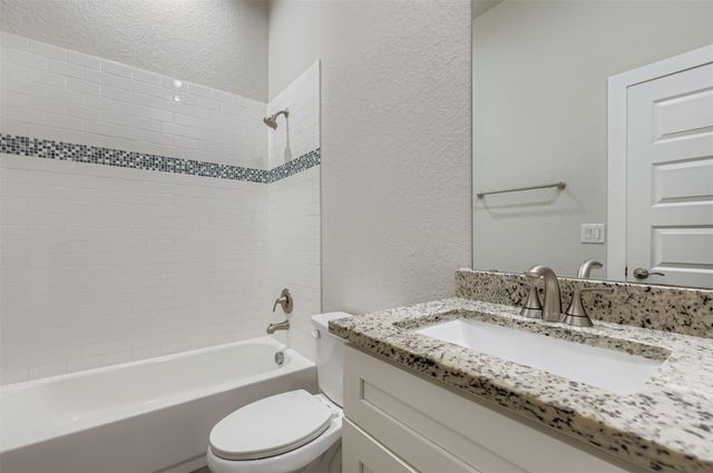 2500 American DR B, Lago Vista, TX 78645