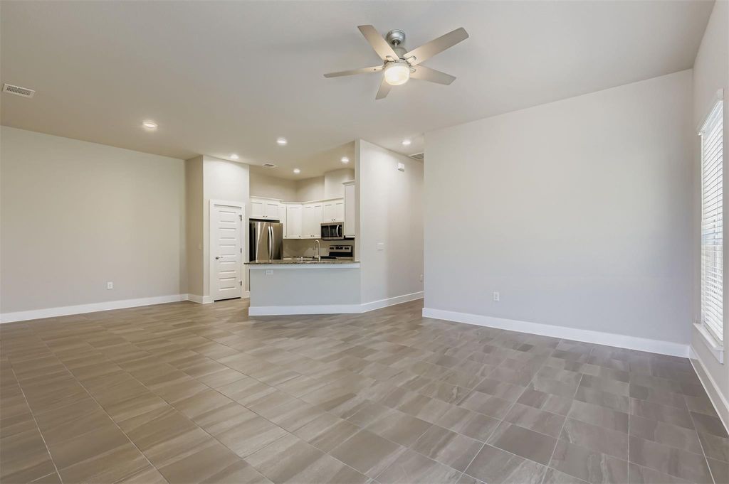 2500 American DR B, Lago Vista, TX 78645