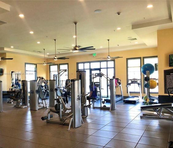 9336 W 33rd Ave 9336, Hialeah, FL 33018