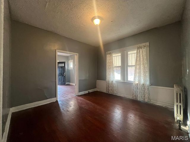 5929 Lucille Avenue, St Louis, MO 63136