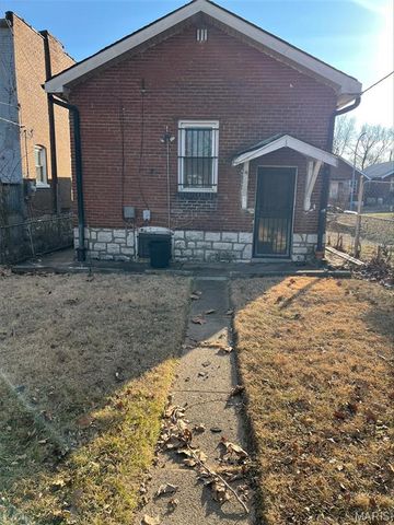 5929 Lucille Avenue, St Louis, MO 63136