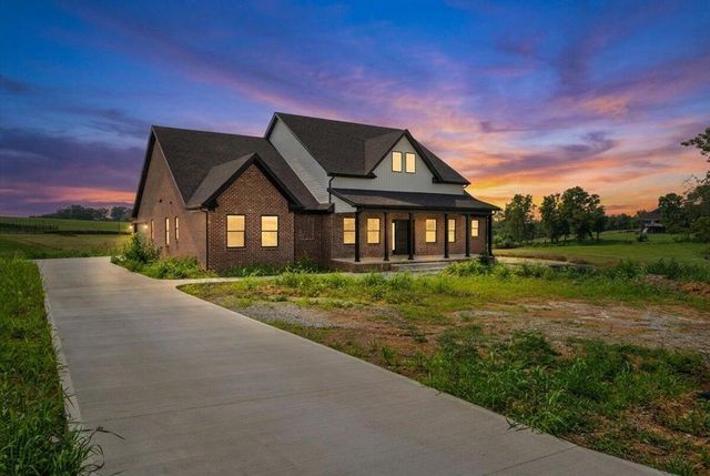 200 Maple Lawn Circle, Nicholasville, KY 40356