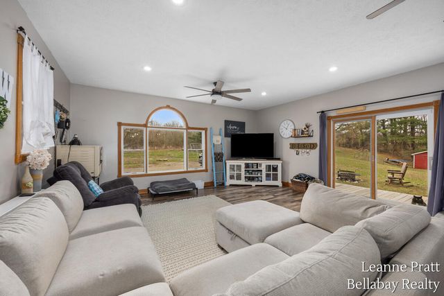 3840 Harrington Road, Delton, MI 49046